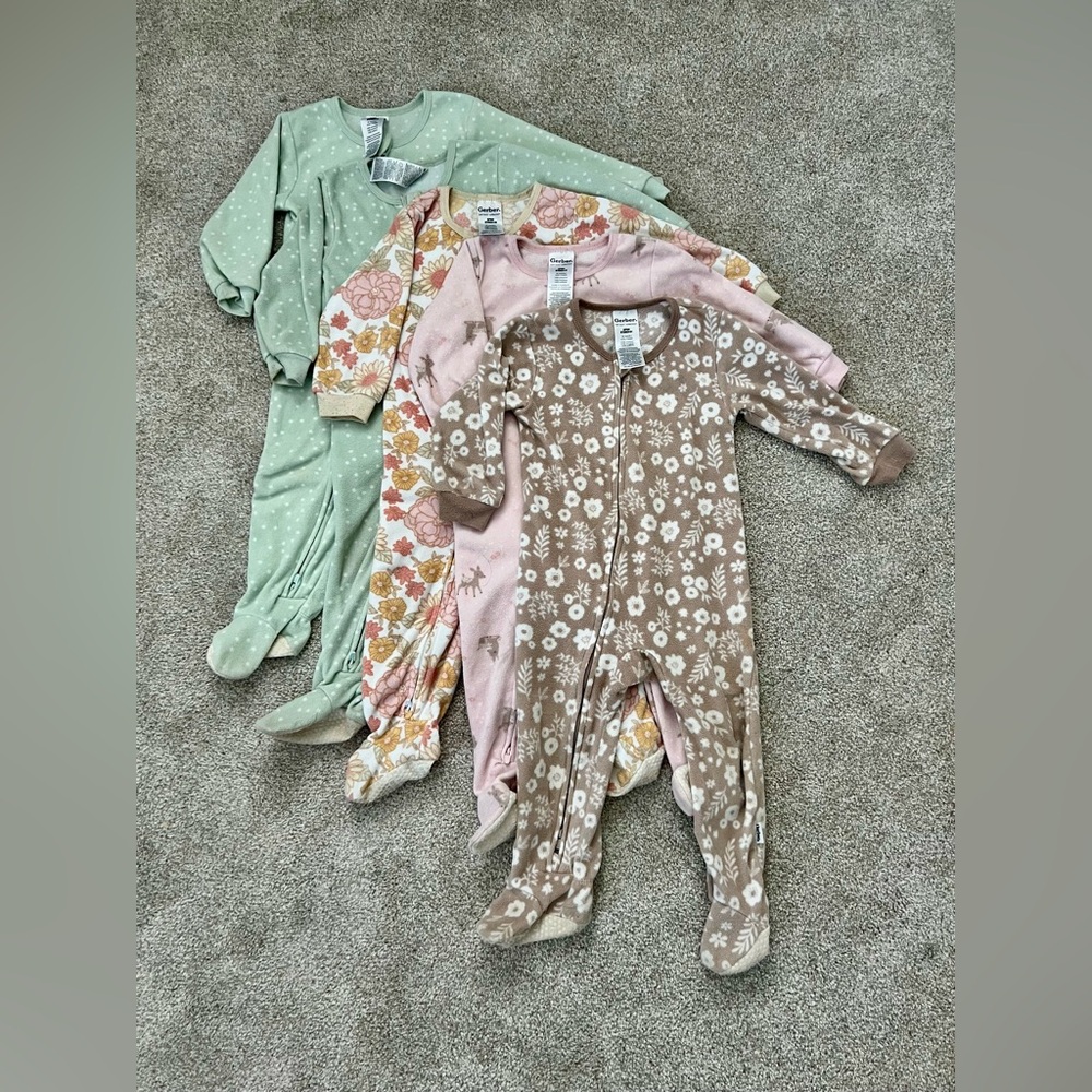 Baby/Toddler Girl - Set of 5 Gerber Fleece, Footed Pajamas with two-way zipper